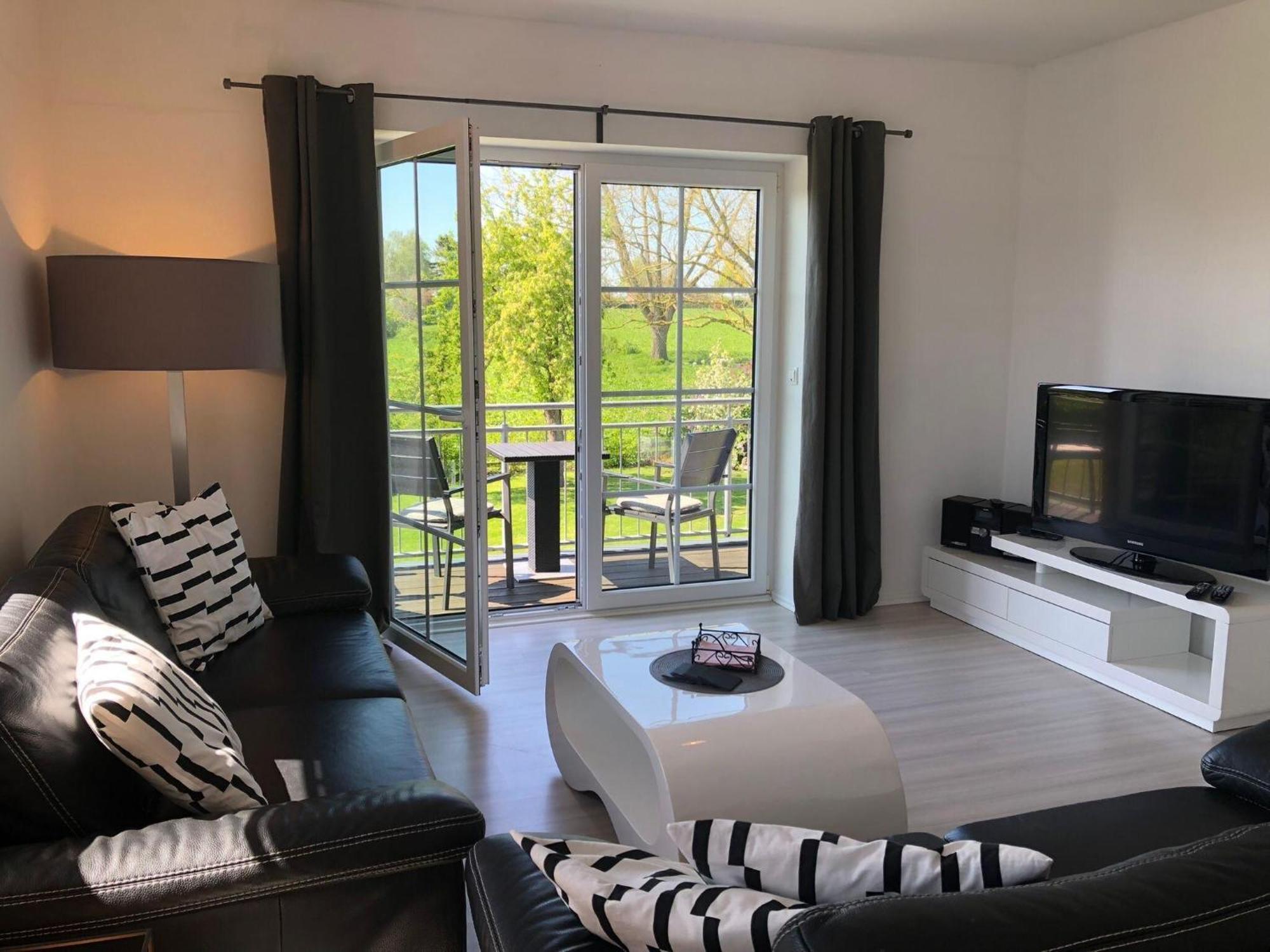 Charming Apartment In Oldenburg In Holstein With Terrace Экстерьер фото